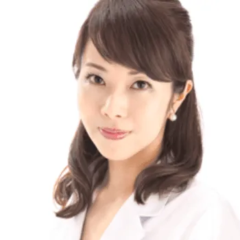 神戸ゆりクリニックのフォトフェイシャルを受ける前の診察を担当する医師