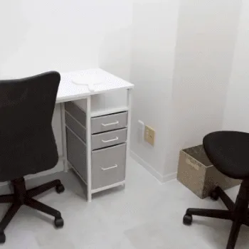 神戸スイミー皮膚科美容外科のサブシジョンを受ける前のカウンセリングルーム