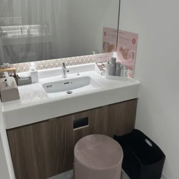 みかスキンクリニックのケミカルピーリングを受けた後のパウダールーム