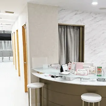 品川スキンクリニック 京都院のケミカルピーリングを受ける前の受付