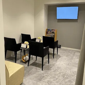 TCB東京中央美容外科 京都2院のケミカルピーリングを受ける前の待合室