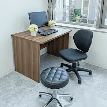 TCB東京中央美容外科 京都2院のケミカルピーリングを受ける前の診察室