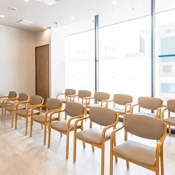 まの整形外科リハビリクリニックのジャルプロスーパーハイドロを受ける前の待合室