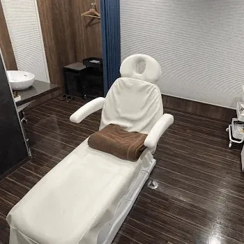 山本クリニック ソフトメディのジャルプロスーパーハイドロを受ける施術室