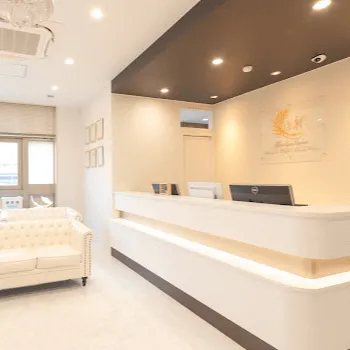 京都駅前まつたに乳腺·形成外科クリニックのフォトフェイシャルを受ける前の受付