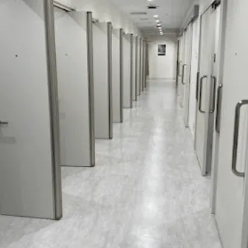 湘南美容クリニック 京都4院のフォトフェイシャルを受ける前の廊下