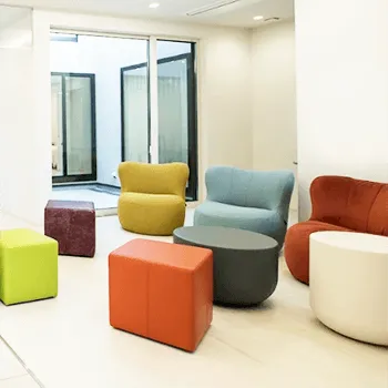 あい皮ふ科クリニックのプルリアルデンシファイを受ける前の待合室