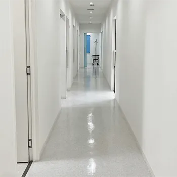 烏丸御池ビューティークリニックのプルリアルデンシファイを受ける前の廊下