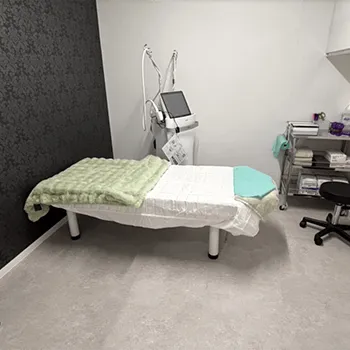 ルラ美容クリニック 京都院のプルリアルデンシファイを受ける施術室