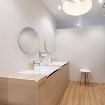 京都烏丸駅前皮フ科スキンクリニックのプロファイロを受けた後のパウダールーム