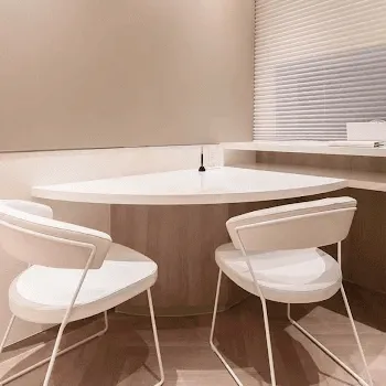 大西美容皮フ科クリニック 京都2院のサブシジョンを受ける前のカウンセリングルーム