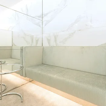 エースクリニック 名古屋院の脂肪冷却を受ける前の待合室