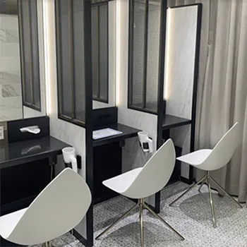 品川美容外科 名古屋院の脂肪冷却を受けた後のパウダールーム