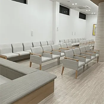 うらた皮膚科クリニックの脂肪冷却を受ける前の待合室