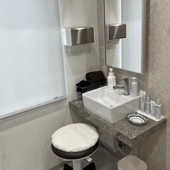 あんどう歯科・美容皮フ科のジャルプロスーパーハイドロを受けた後のパウダールーム