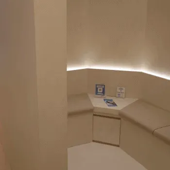 レナトゥスクリニック 名古屋院のジャルプロスーパーハイドロを受ける前の待合室