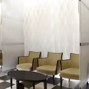 高須クリニック 名古屋2院のフォトフェイシャルを受ける前の待合室