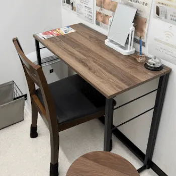 椿クリニック名古屋院のフォトフェイシャルを受ける前のカウンセリングルーム