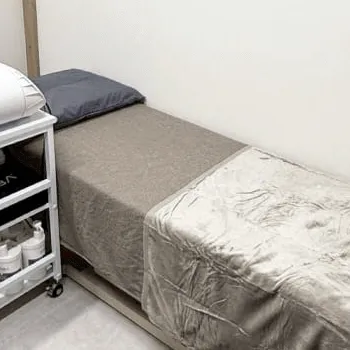 ガーデンクリニック 名古屋院のピコトーニングを受ける施術室