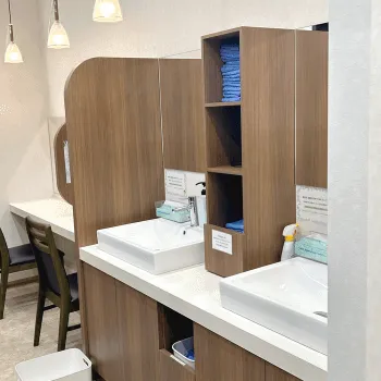 よつば会クリニック 名古屋院のピコトーニングを受けた後のパウダールーム