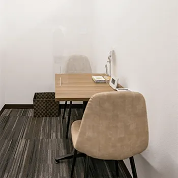 きんさんクリニックのプルリアルデンシファイを受ける前のカウンセリングルーム