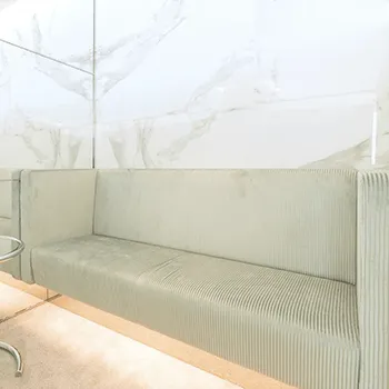 エースクリニック 名古屋院のプロファイロを受ける前の待合室