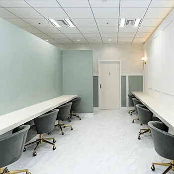 ルラ美容クリニック 名古屋3院のプロファイロを受ける前の待合室