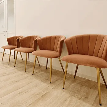 まゆりなクリニック 名古屋栄のプロファイロを受ける前の待合室