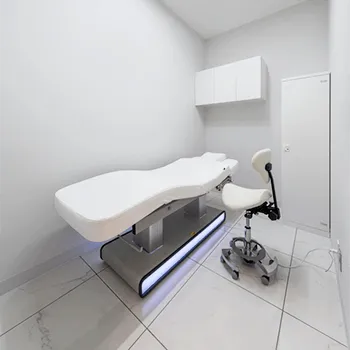 栄美容クリニックのプロファイロを受ける施術室