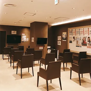 湘南美容クリニック 名古屋5院のプロファイロを受ける前の待合室