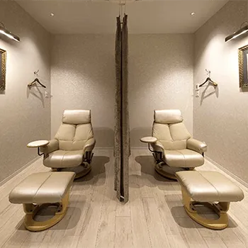 レディクリニック名古屋伏見の白玉点滴・注射を受ける施術室