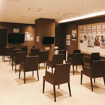 湘南美容皮フ科 名古屋1院の白玉点滴・注射を受ける前の待合室