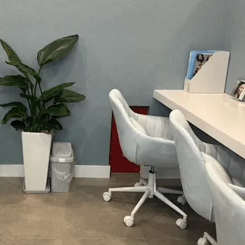 ルラ(LULA)美容クリニック 沖縄院のケミカルピーリングを受ける前の待合室