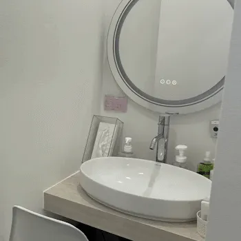 ルラ(LULA)美容クリニック 沖縄院のケミカルピーリングを受けた後のパウダールーム