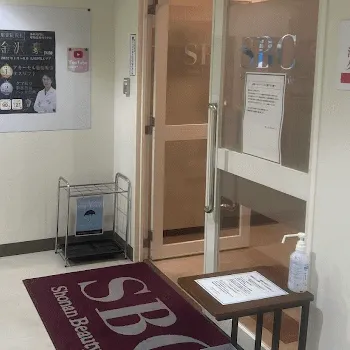 湘南美容クリニック 那覇院の入口の様子