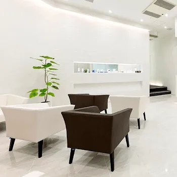 ネクストスキンケアクリニックのケミカルピーリングを受ける前の待合室