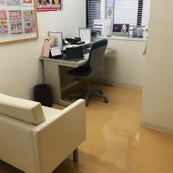 品川スキンクリニック 新潟院のケミカルピーリングを受ける前の診察室