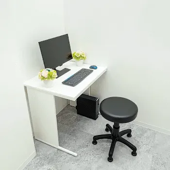 TCB東京中央美容外科 新潟院のケミカルピーリングを受ける前の診察室