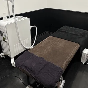 ルラ美容クリニック 新潟院のプルリアルデンシファイを受ける施術室