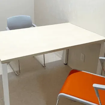 しむら皮膚科クリニックのサブシジョンを受ける前のカウンセリングルーム