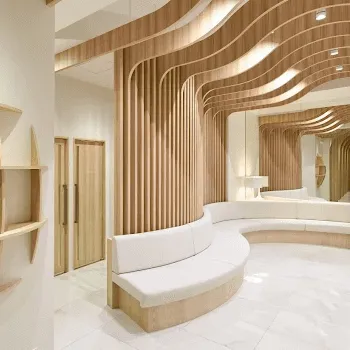 沖縄スキンケアクリニックのリズネを受ける前の待合室