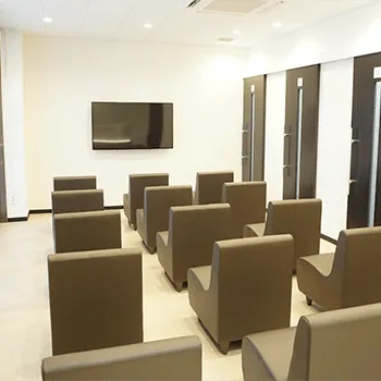 湘南美容クリニック 那覇院のプロファイロを受ける前の待合室