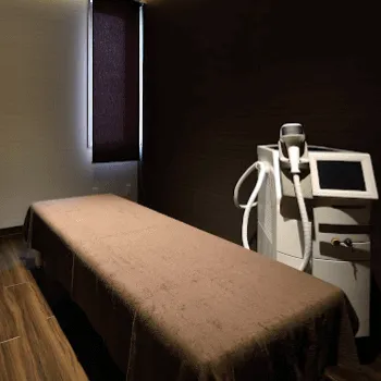 ひろ耳鼻科皮膚科形成外科の白玉点滴・注射を受ける施術室