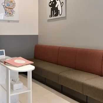 Mスキンクリニックのサブシジョンを受ける前の待合室