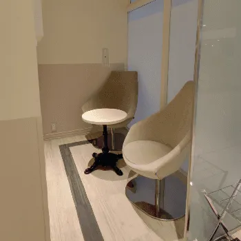 おきなわ美容クリニックのサブシジョンを受ける前の待合室