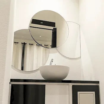 TCB東京中央美容外科 那覇院のサブシジョンを受けた後のパウダールーム