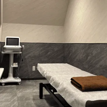 ディオクリニック 東京6院の脂肪冷却を受ける処置室