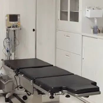 品川美容外科 大阪5院の脂肪冷却を受ける施術室