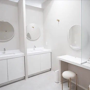 北堀江LA皮膚科クリニックのエリシスセンスを受けた後のパウダールーム