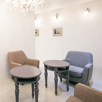 表参道スキンクリニック 大坂院のエリシスセンスを受ける前の待合室